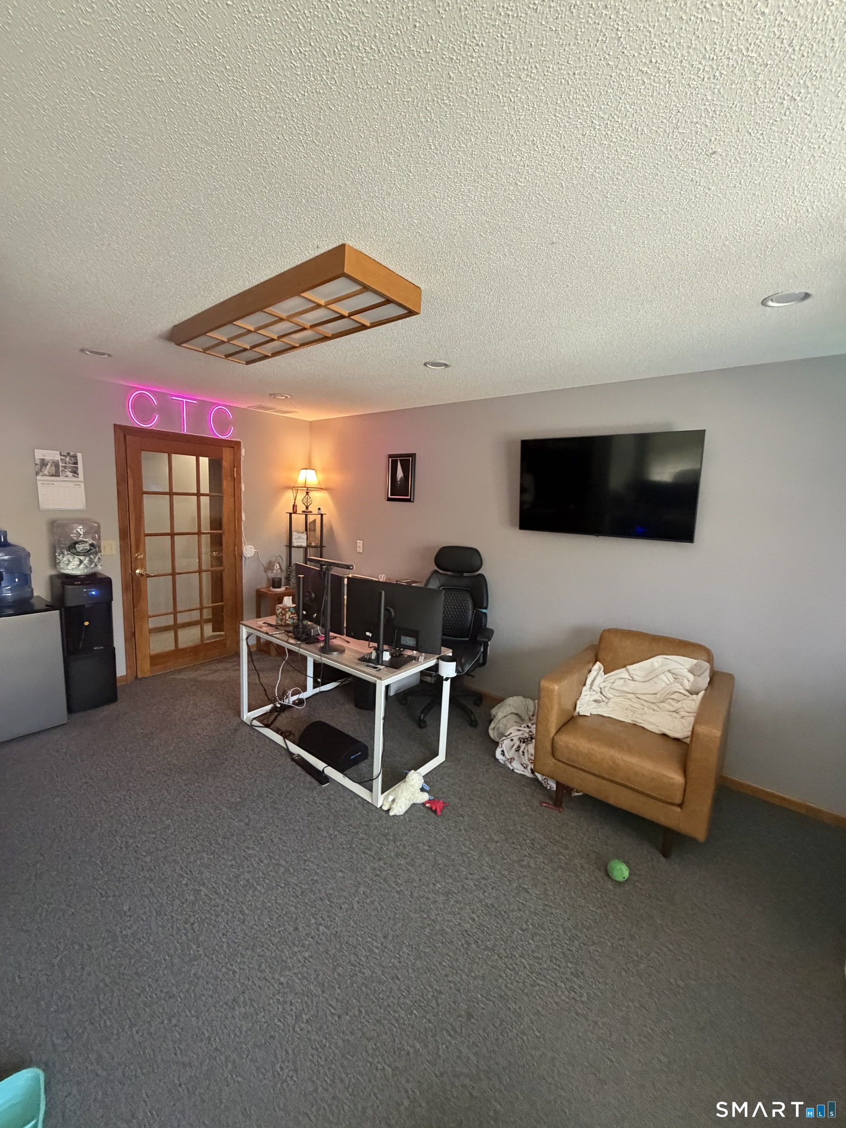 1789 New Britain Avenue Farmington CT 06032