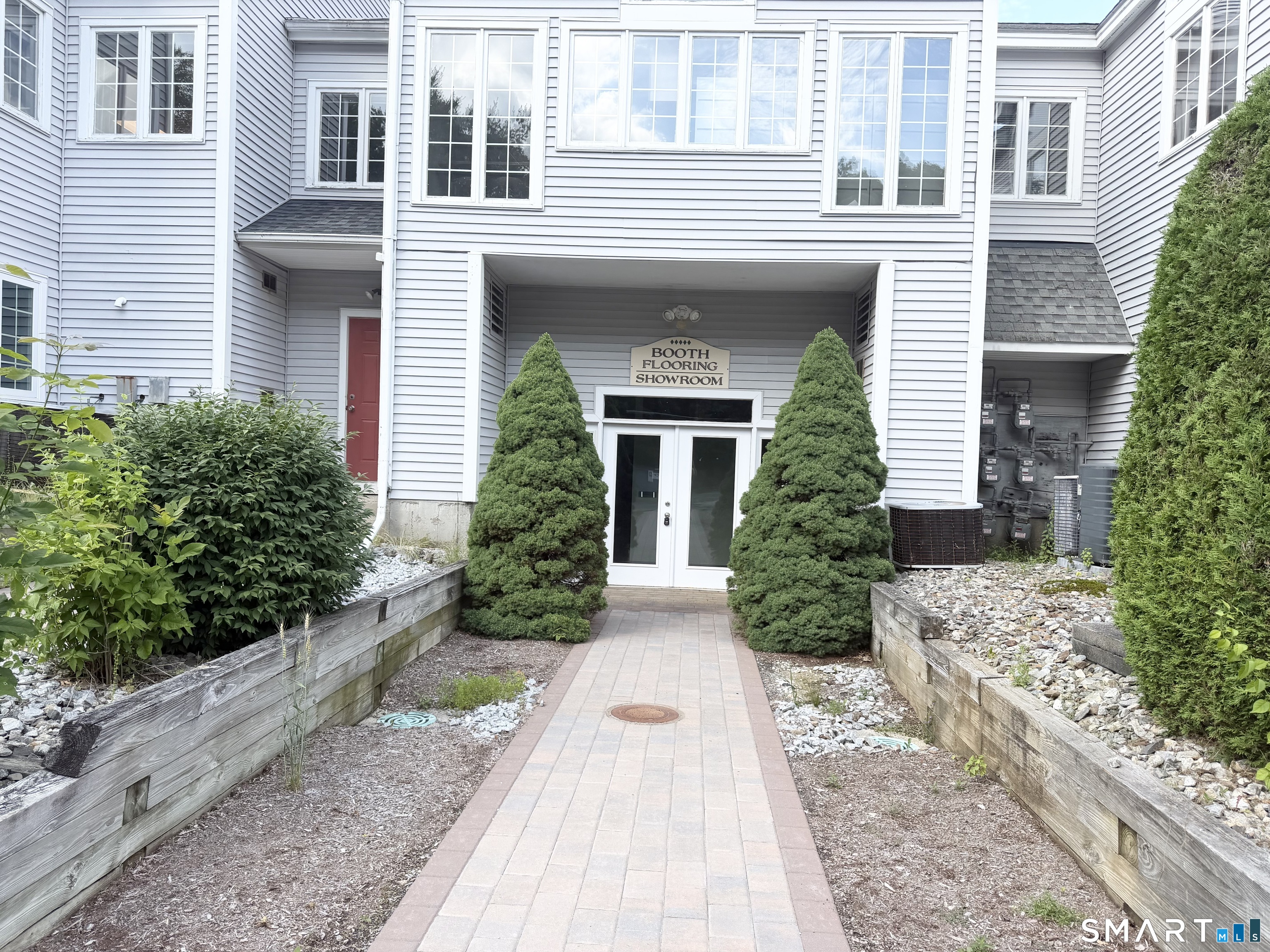 384-392 Merrow Road Tolland CT 06084