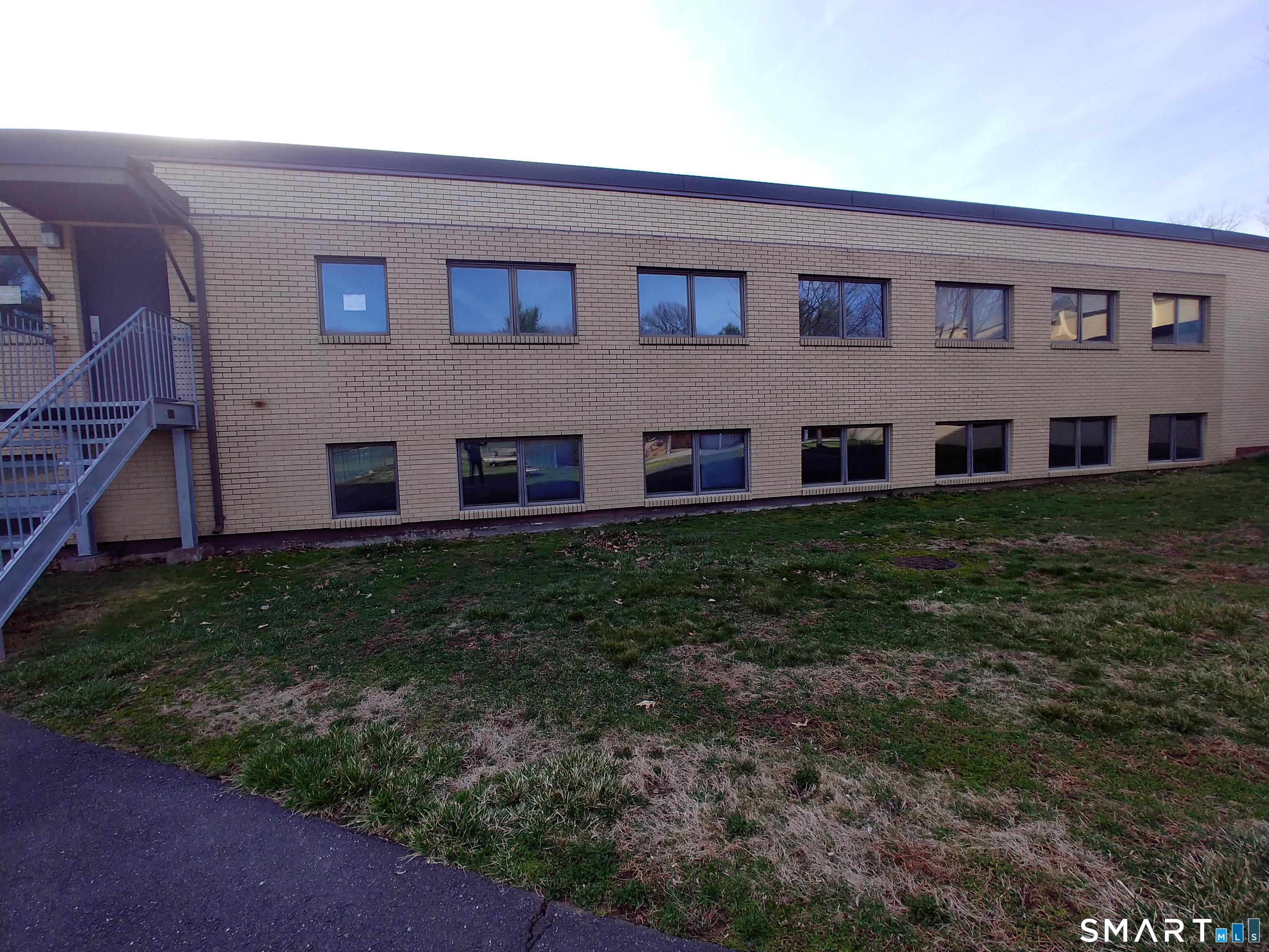 160 Mohegan Drive West Hartford CT 06117