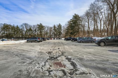 160 Mohegan Drive West Hartford CT 06117