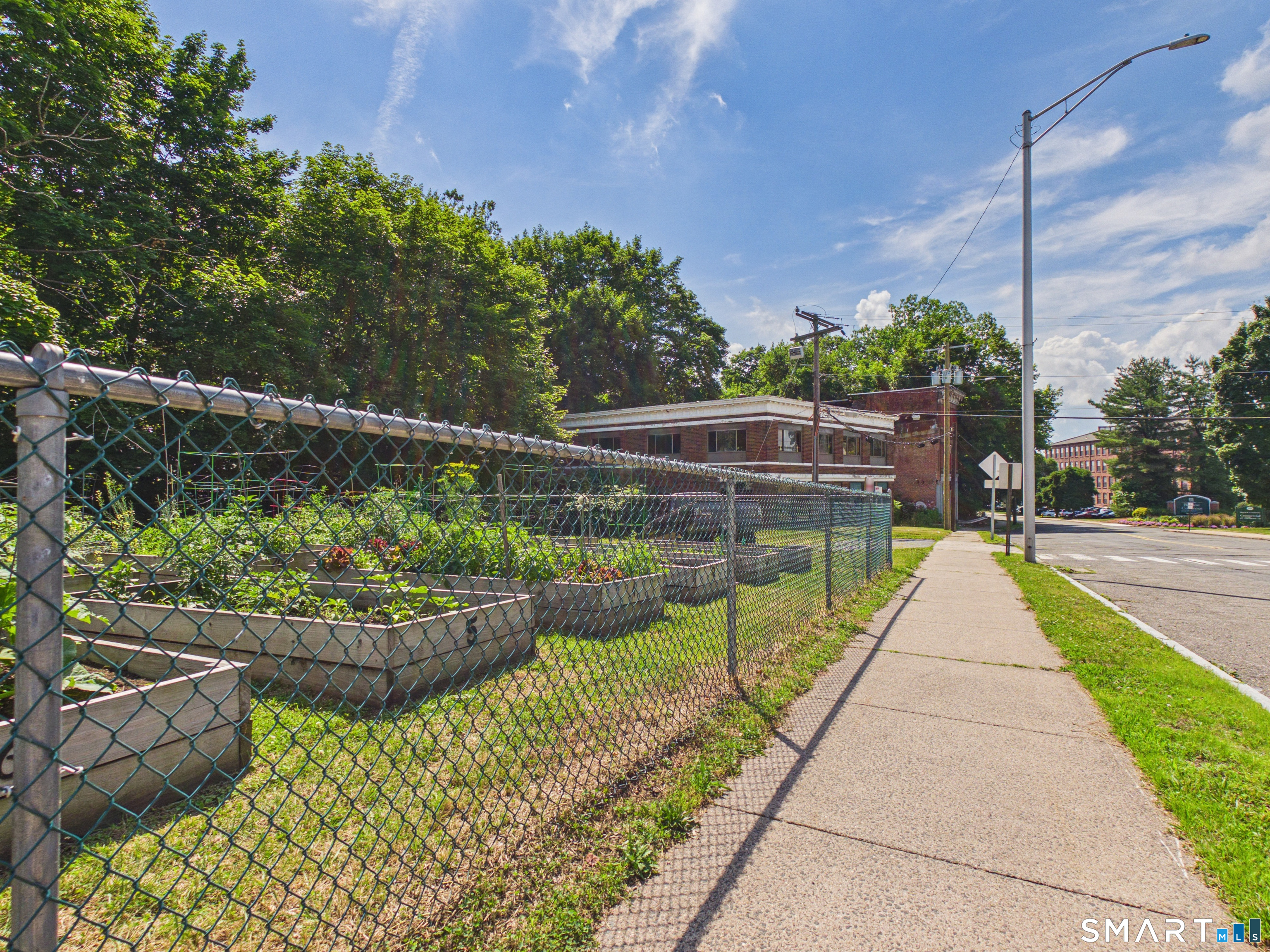 92 Main Street Enfield CT 06082
