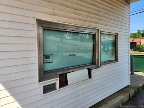 458 Ocean Avenue New London CT 06320