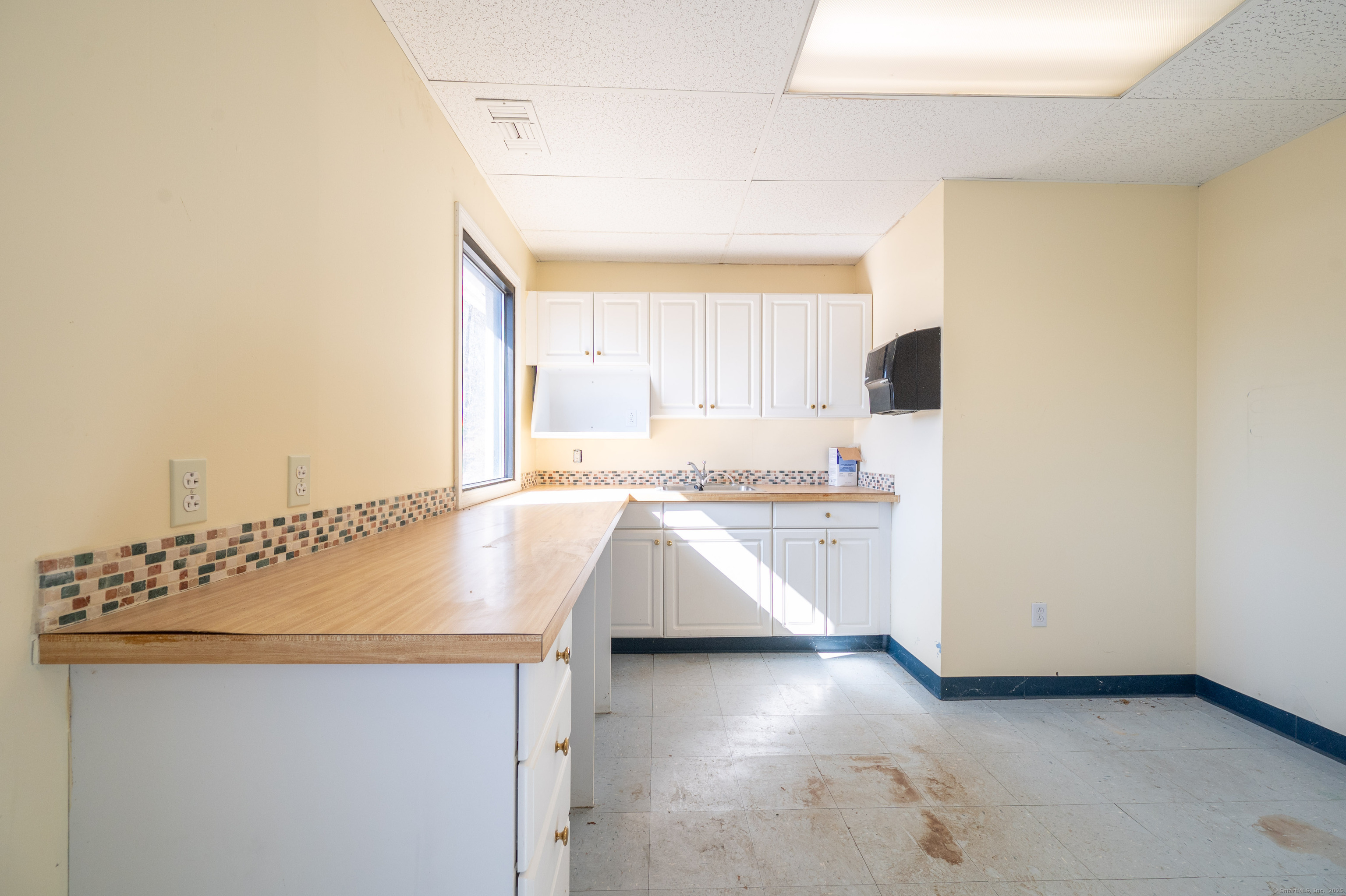 477 Boston Post Road Orange CT 06477