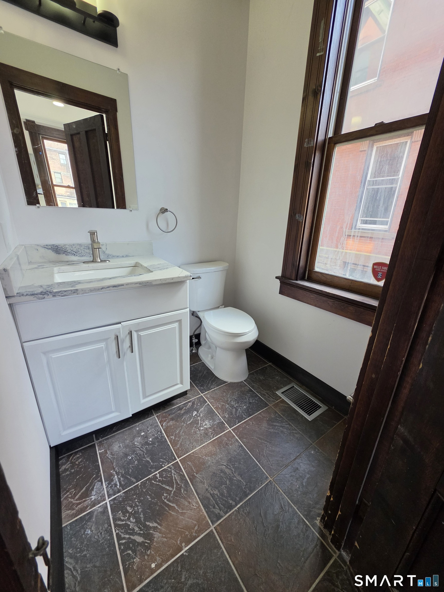 25 Court Street New Britain CT 06051