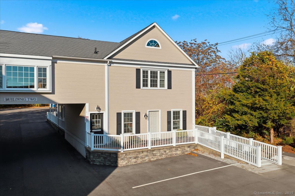 123 Elm Street Old Saybrook CT 06475