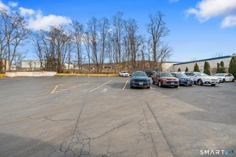 1622 Thomaston Avenue Waterbury CT 06704