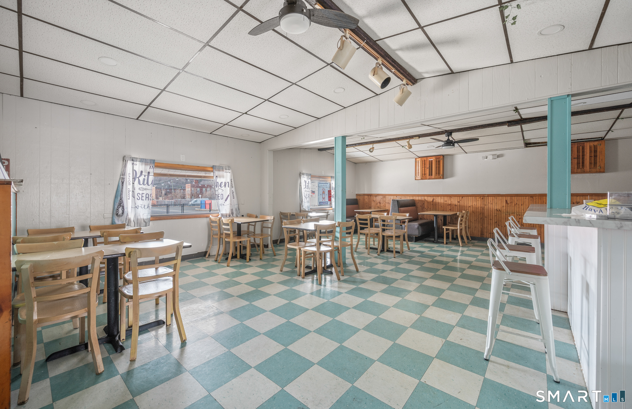 1622 Thomaston Avenue Waterbury CT 06704