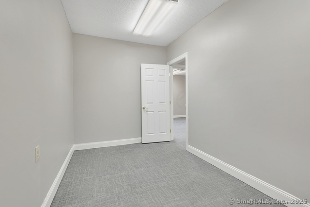 325 Chamberlain Highway Meriden CT 06451