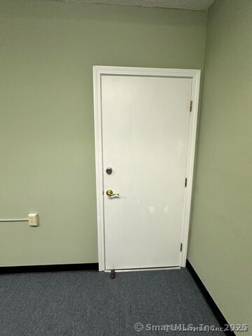 325 Chamberlain Highway Meriden CT 06451