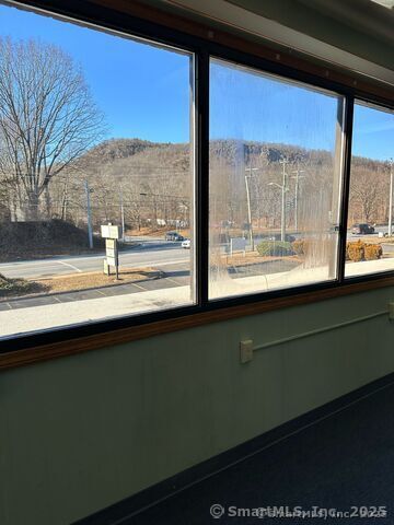 325 Chamberlain Highway Meriden CT 06451