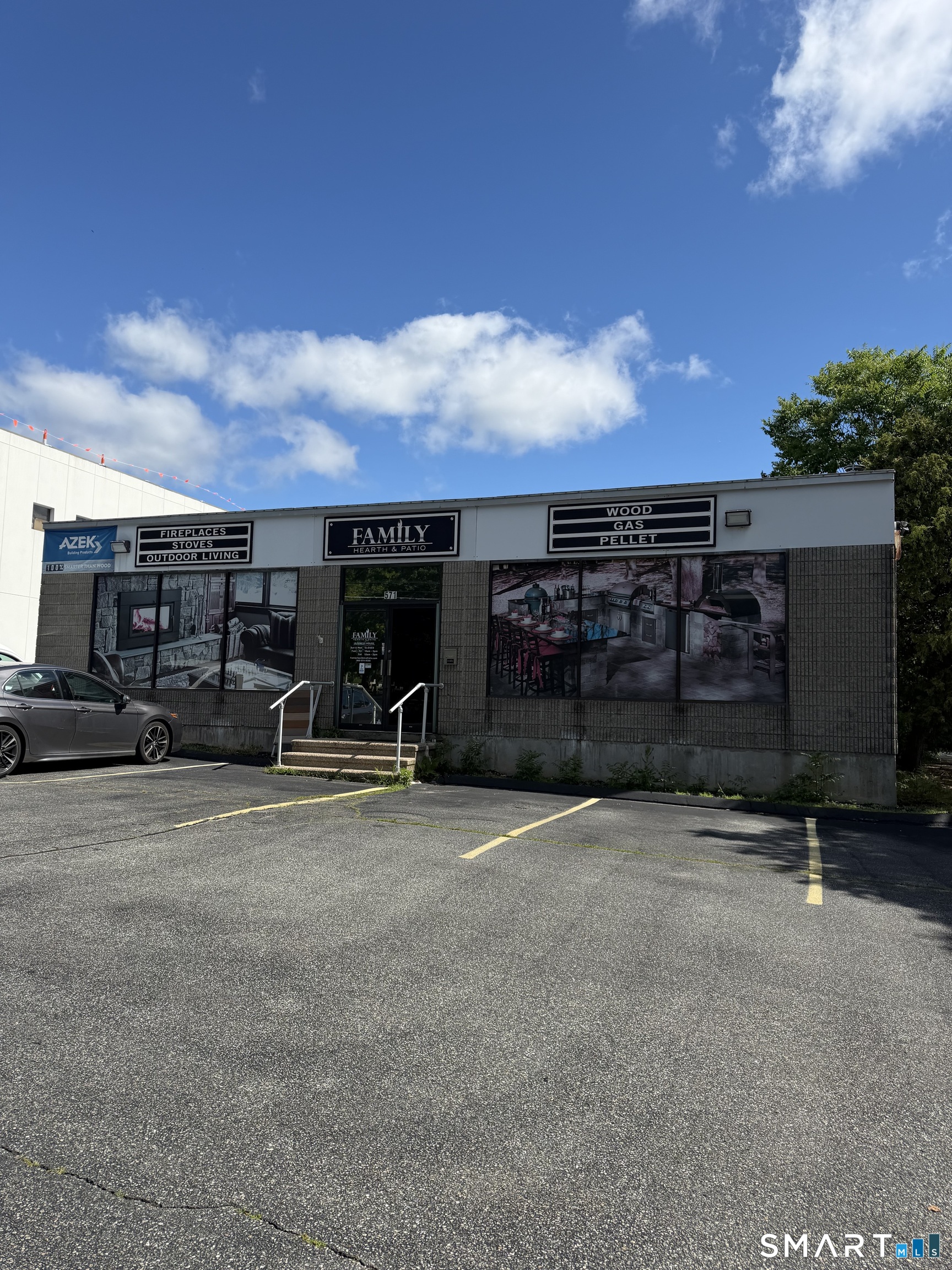 571 Broad Street New London CT 06320