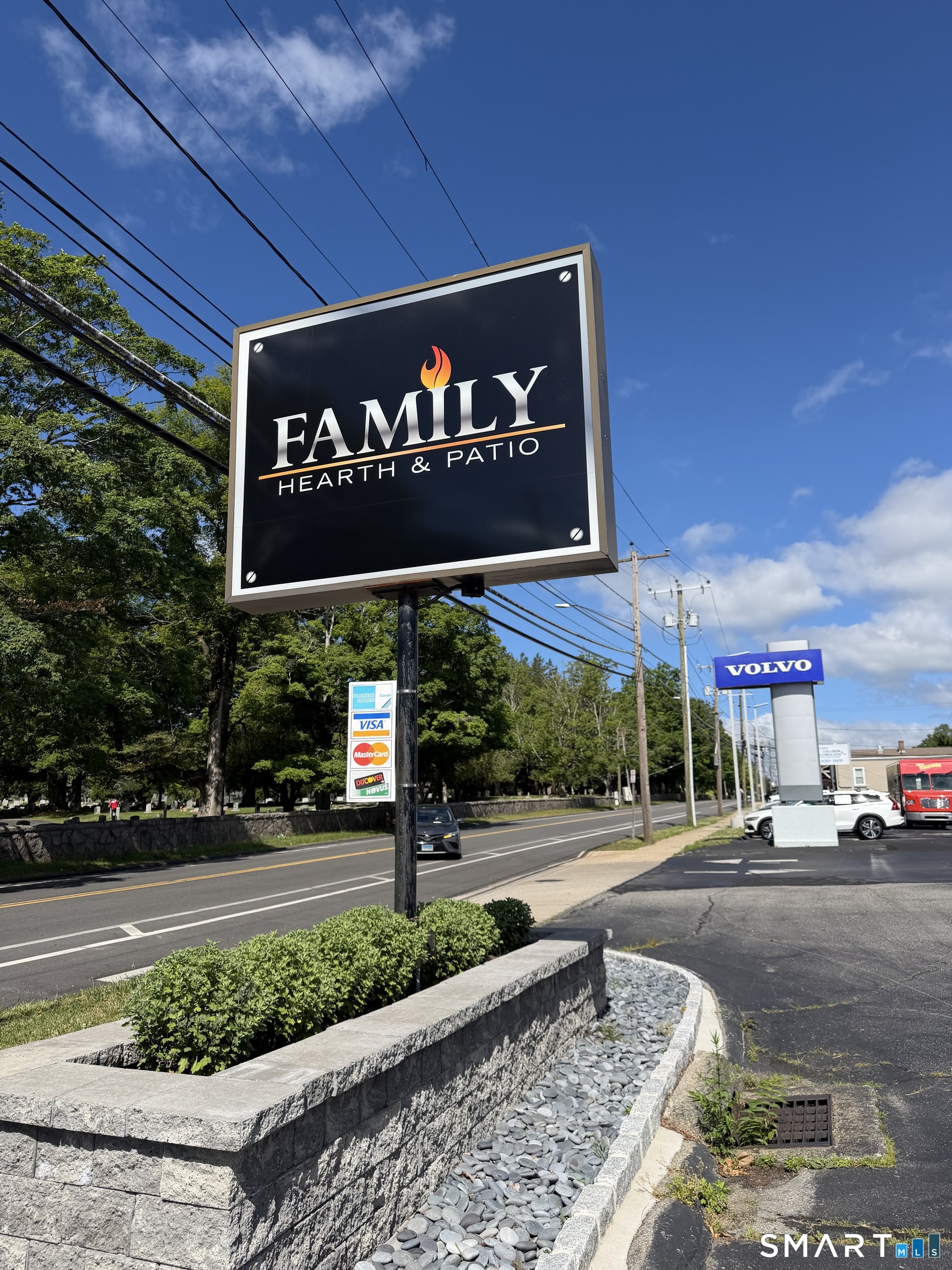 571 Broad Street New London CT 06320