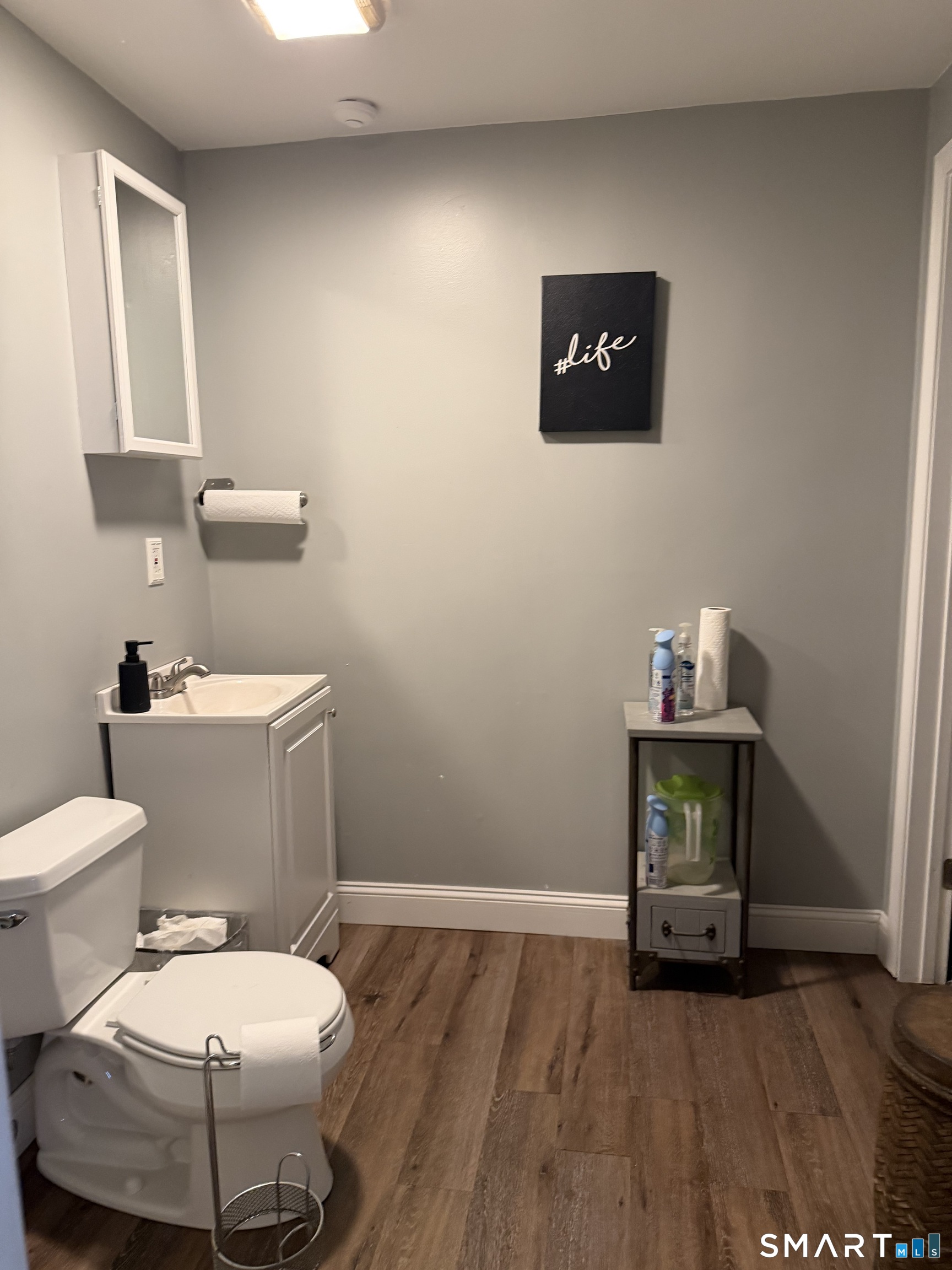 571 Broad Street New London CT 06320
