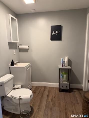 571 Broad Street New London CT 06320