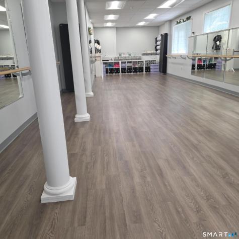 100 Broadway North Haven CT 06473
