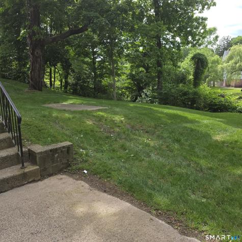100 Broadway North Haven CT 06473