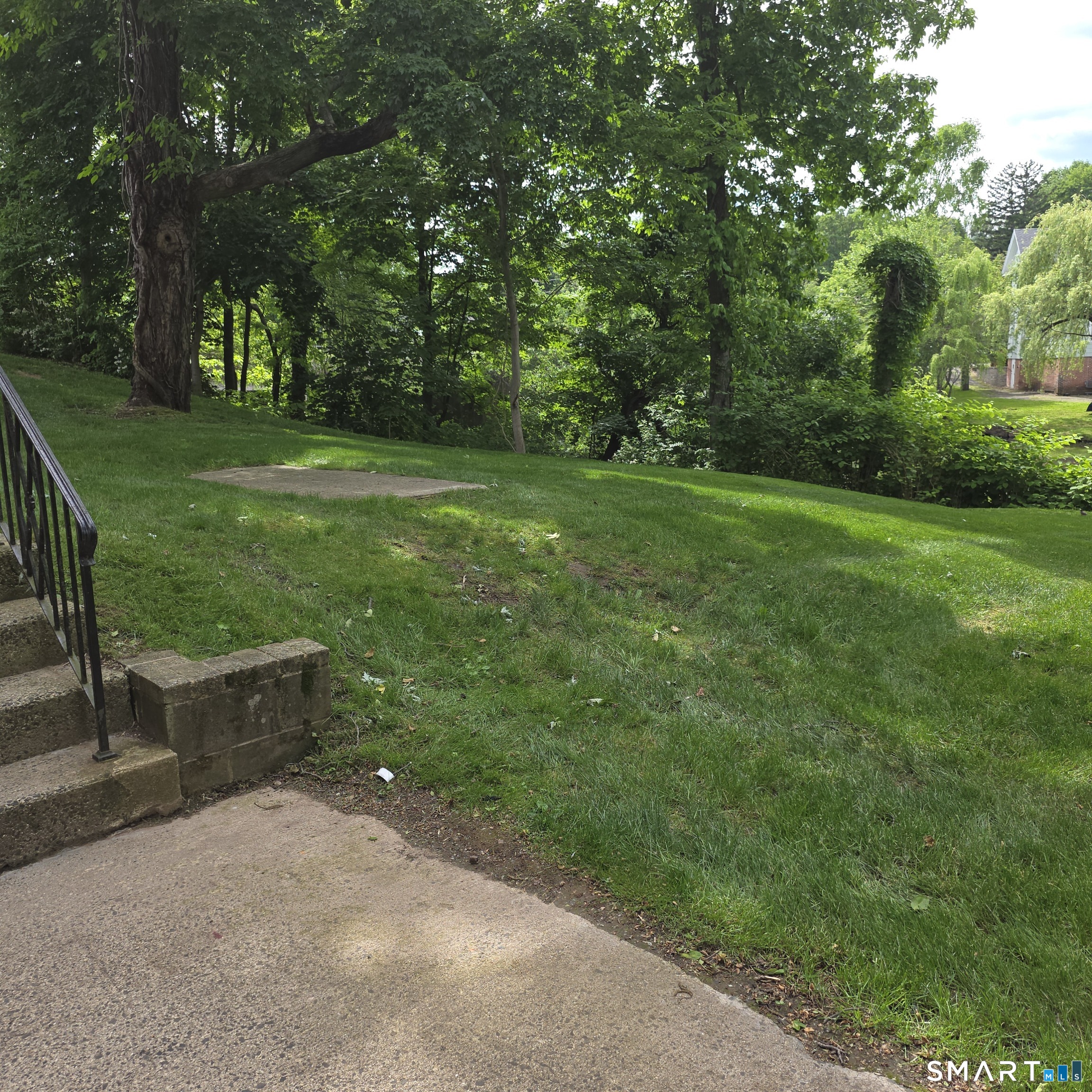 100 Broadway North Haven CT 06473