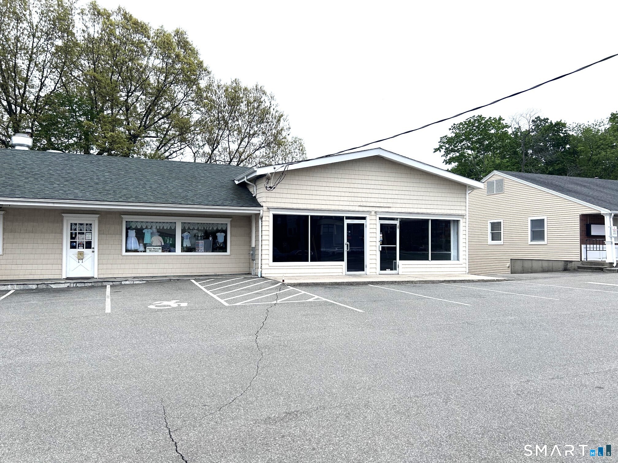 448 Washington Avenue North Haven CT 06473