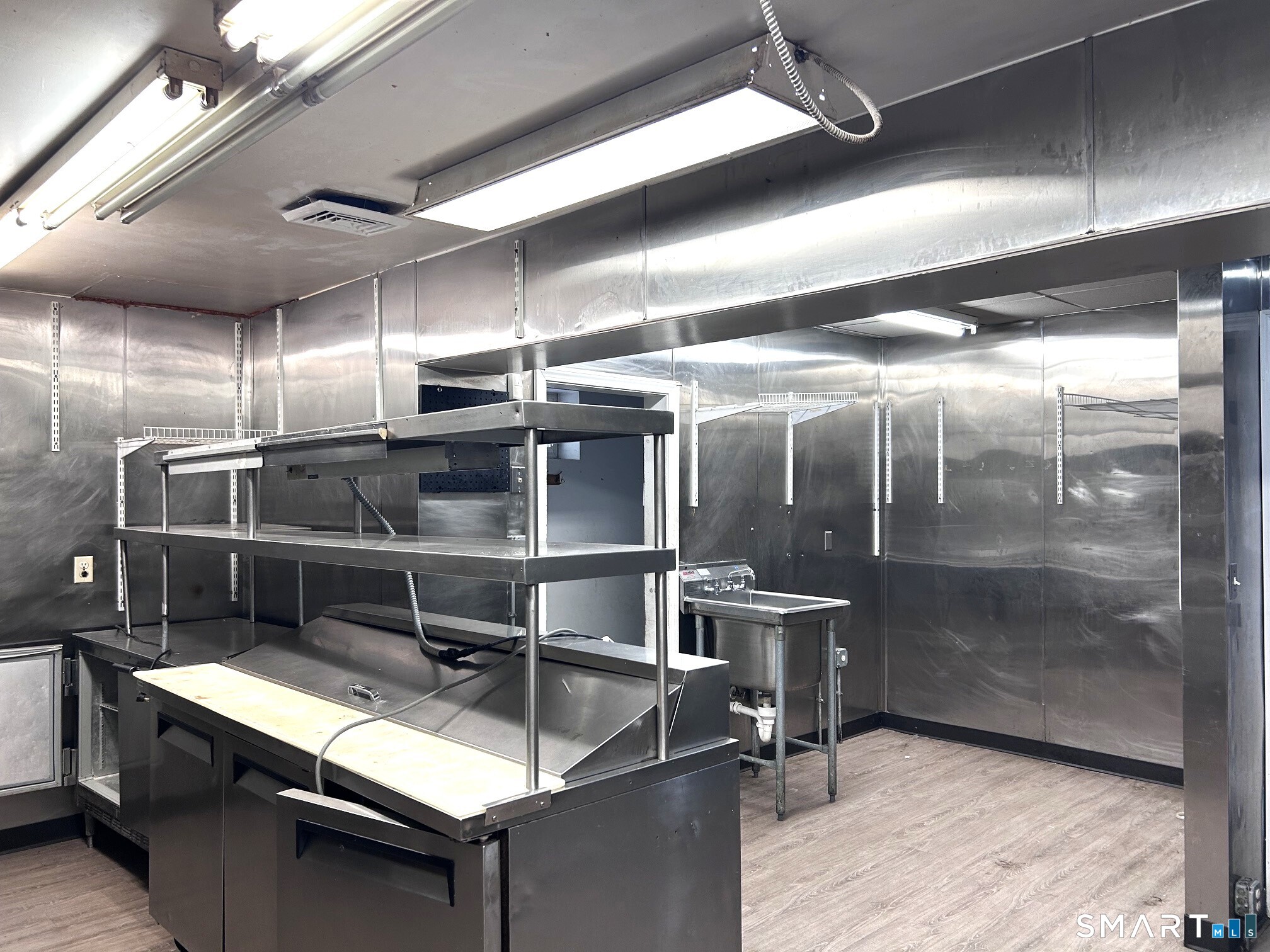 448 Washington Avenue North Haven CT 06473