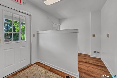 14 Elm Street New Milford CT 06776