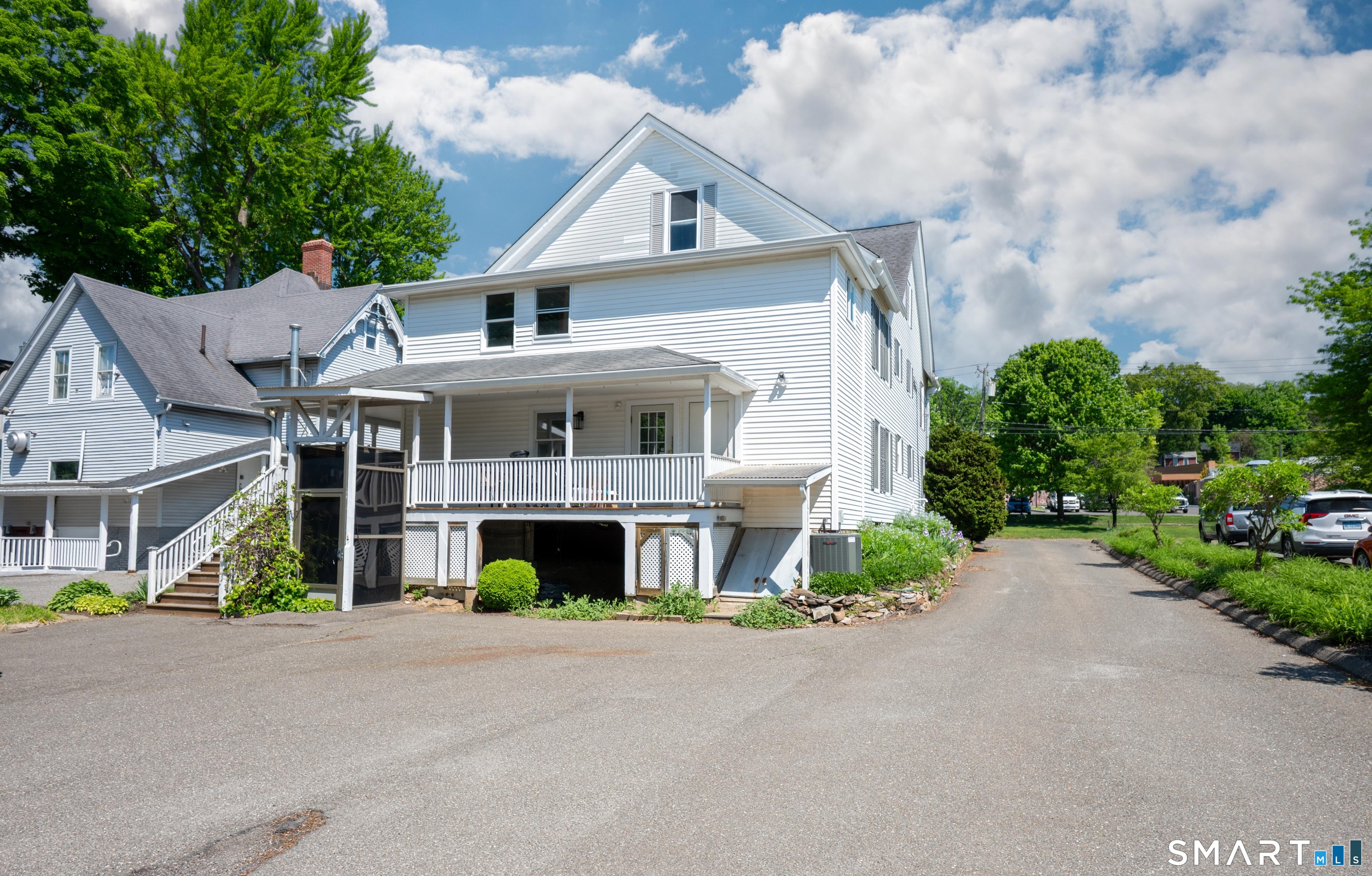 14 Elm Street New Milford CT 06776