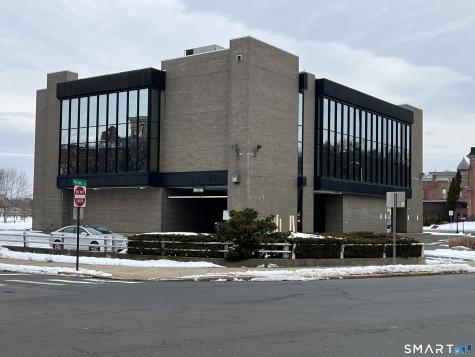 43 East Main Street Meriden CT 06450