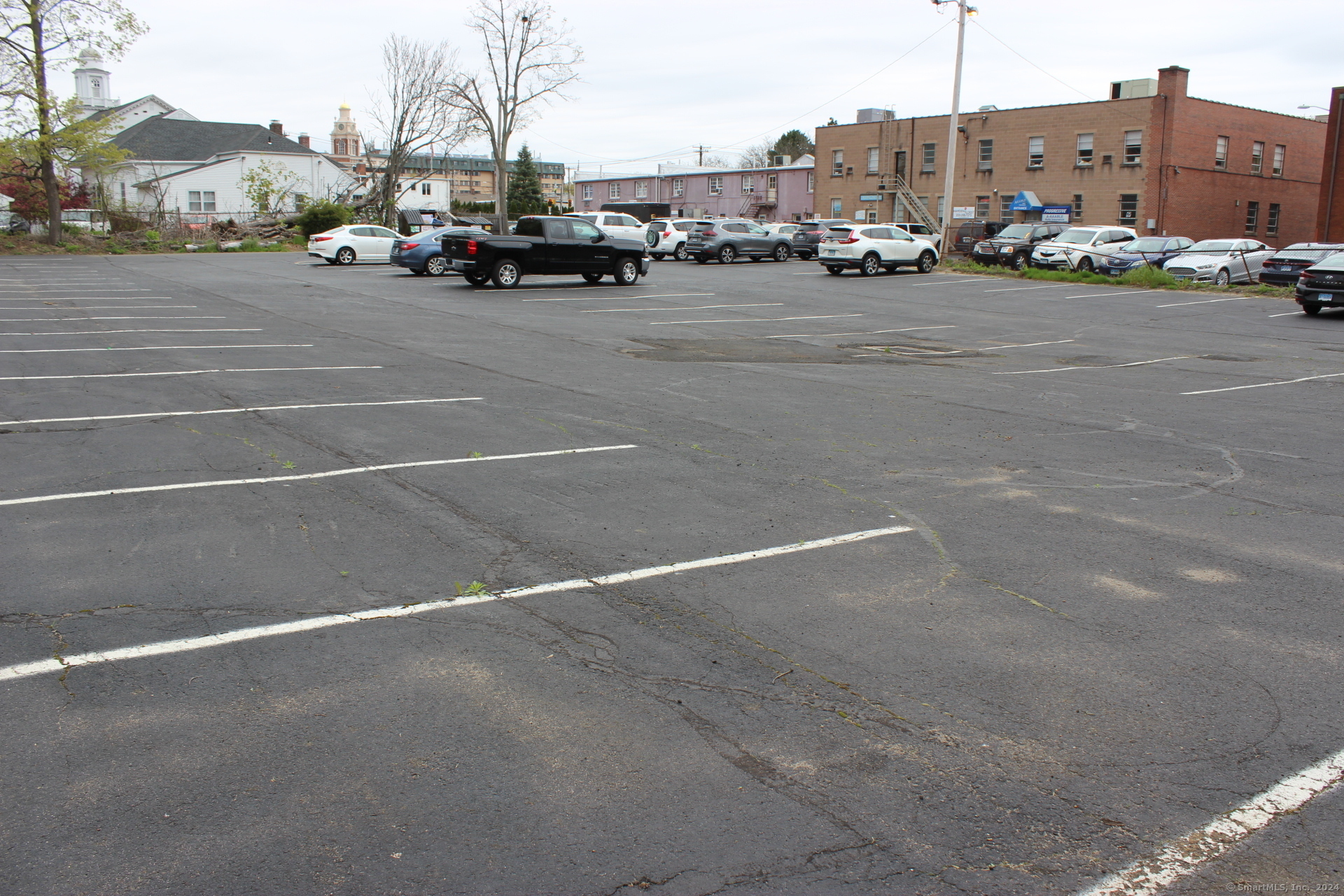 2340 Whitney Avenue Hamden CT 06518