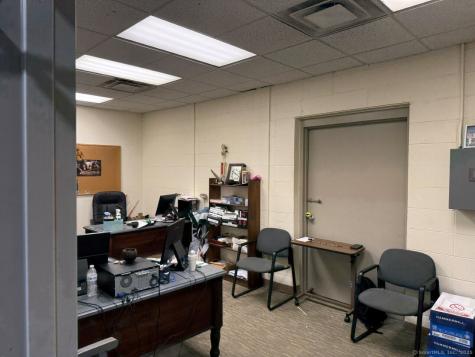 15 Commerce Road Newtown CT 06470