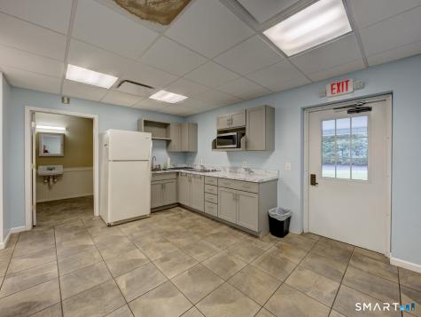 1 Northgate Drive Windsor Locks CT 06096