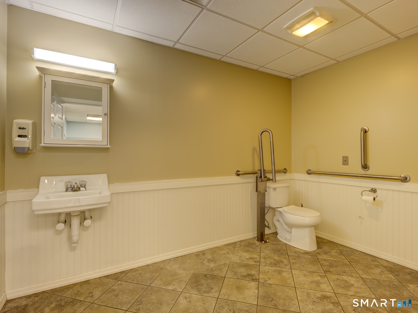 1 Northgate Drive Windsor Locks CT 06096
