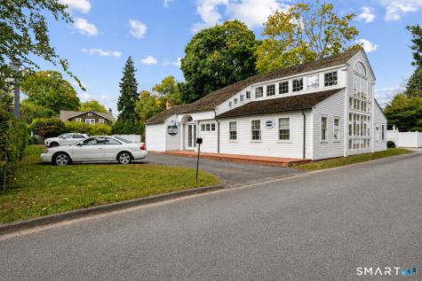 8 Novelty Lane Essex CT 06426