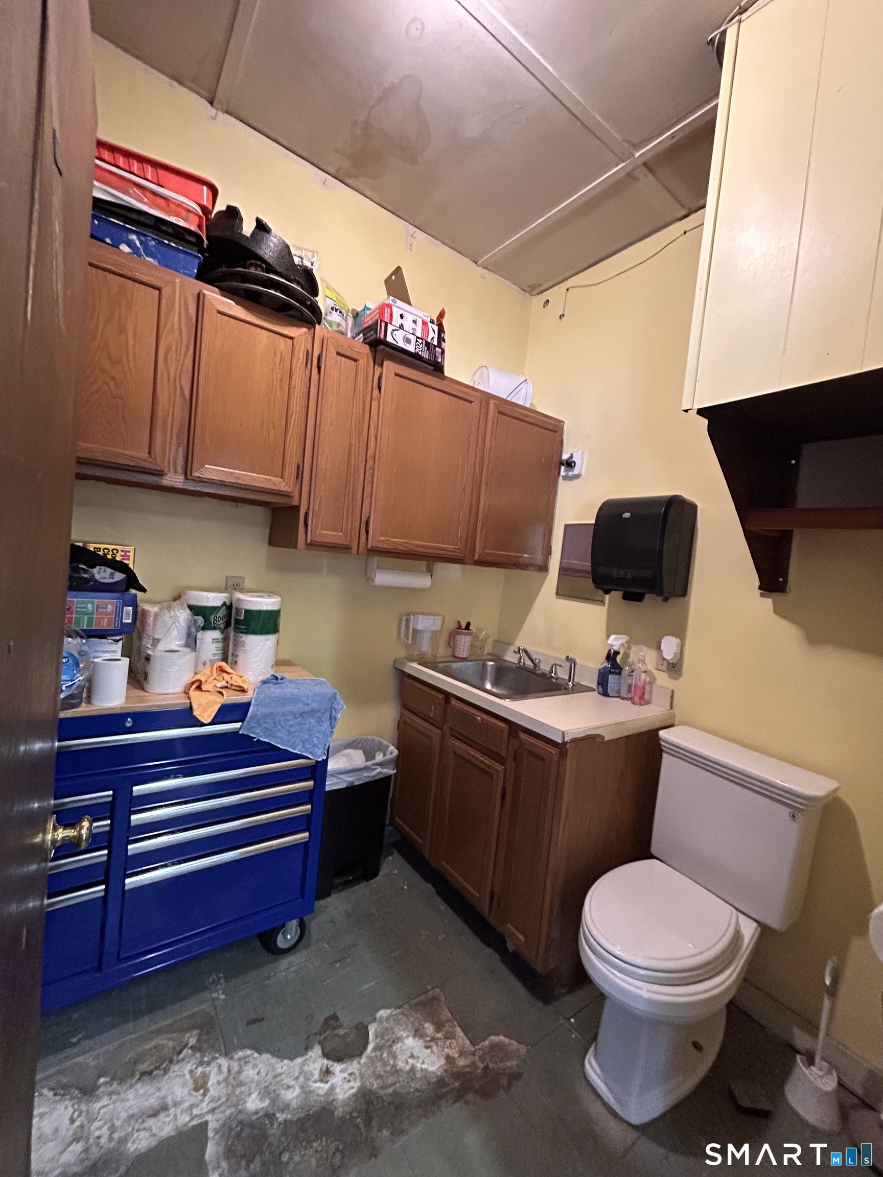 235 West Thames Street Norwich CT 06360