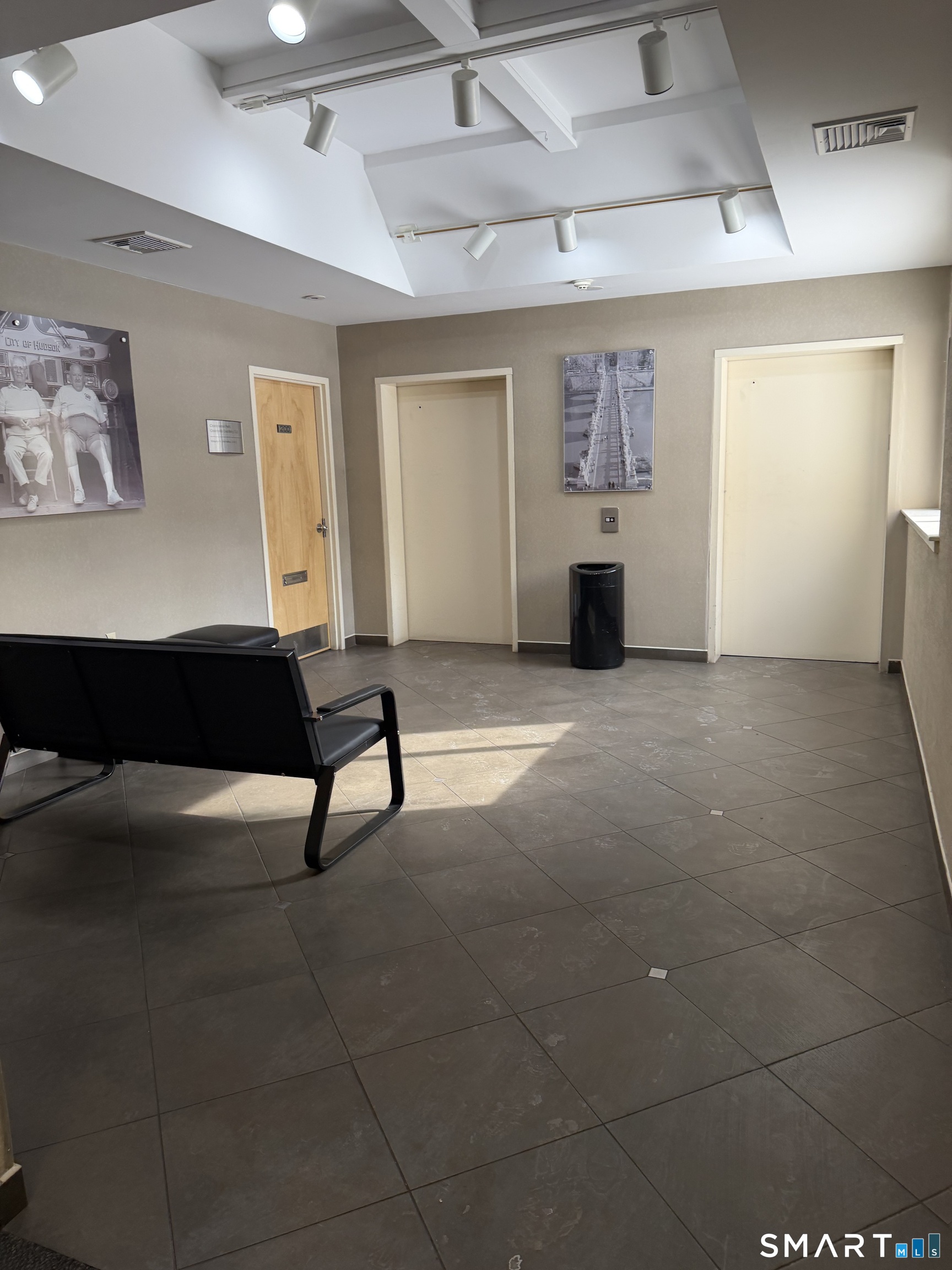 4699 Main Street Bridgeport CT 06606
