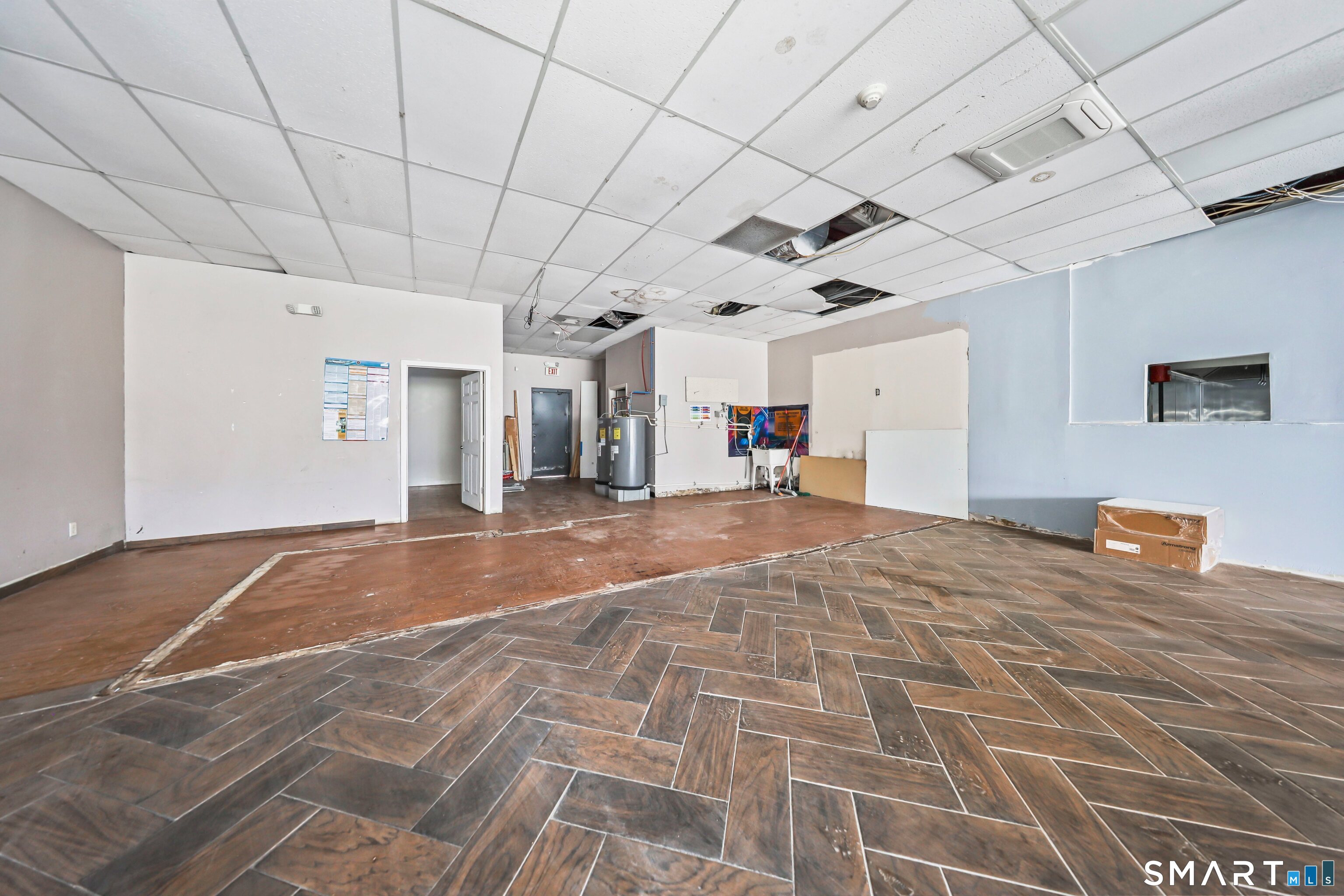1015 Meriden Road Waterbury CT 06705