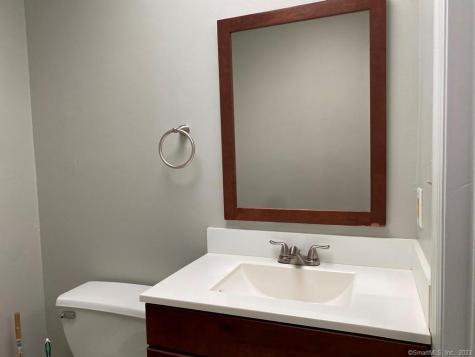 628 New Haven Road Naugatuck CT 06770