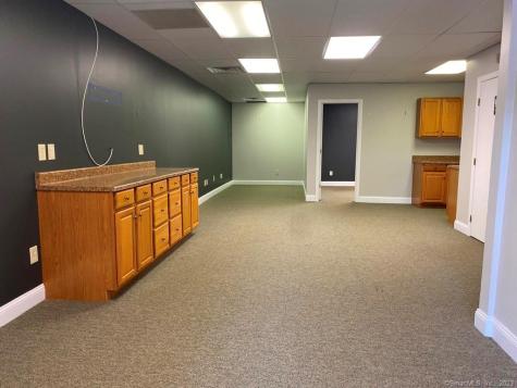 628 New Haven Road Naugatuck CT 06770