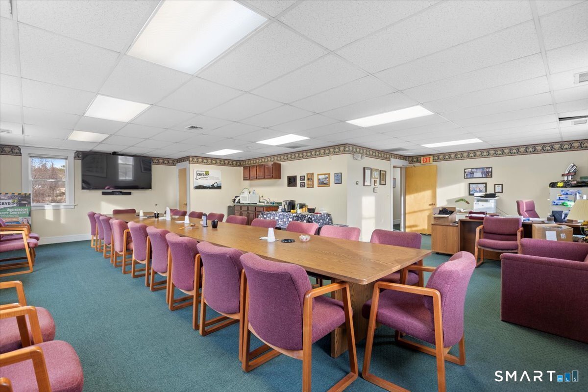 2040 Whitney Avenue Hamden CT 06517