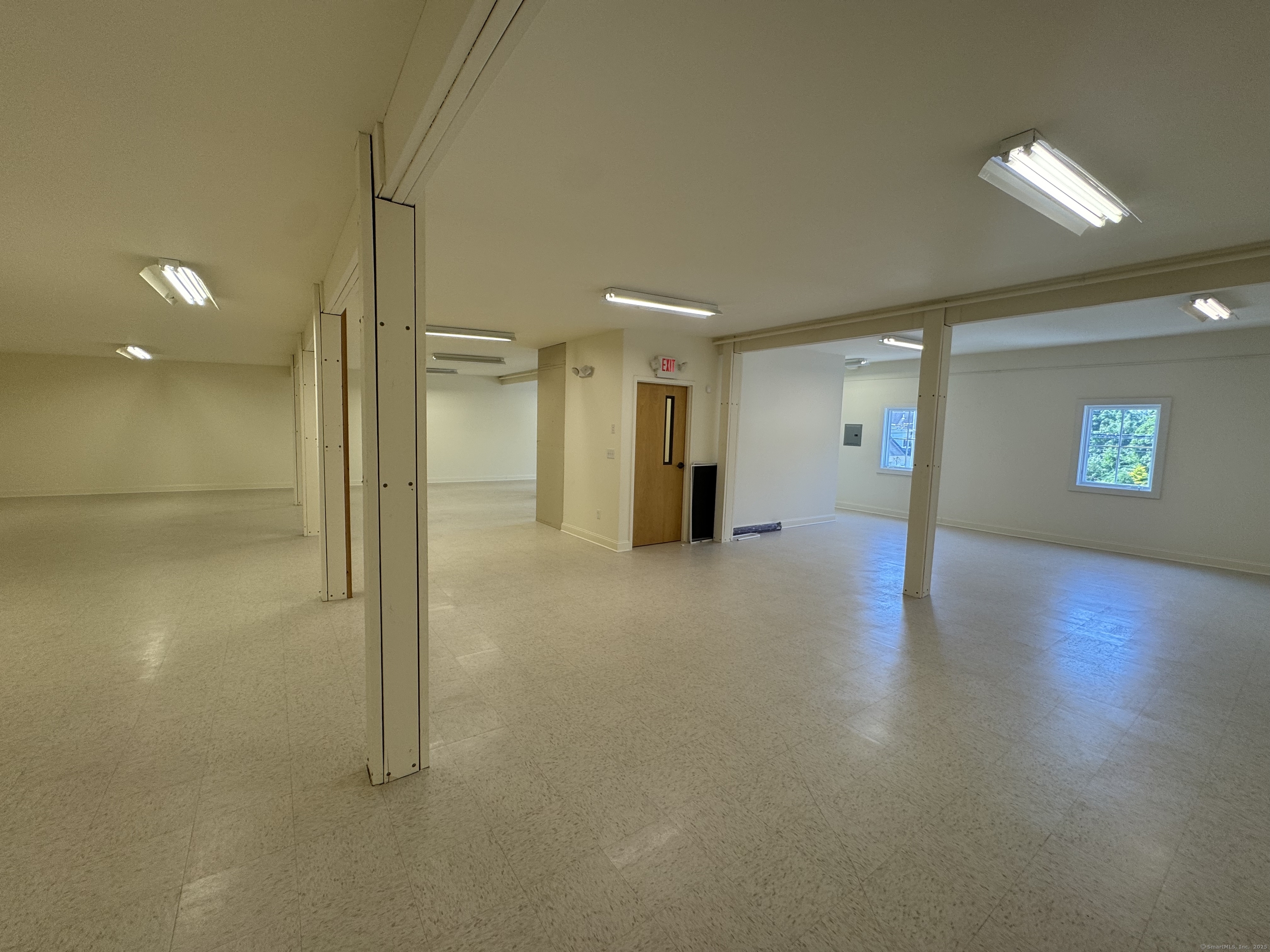 27-B West Main Street Clinton CT 06413