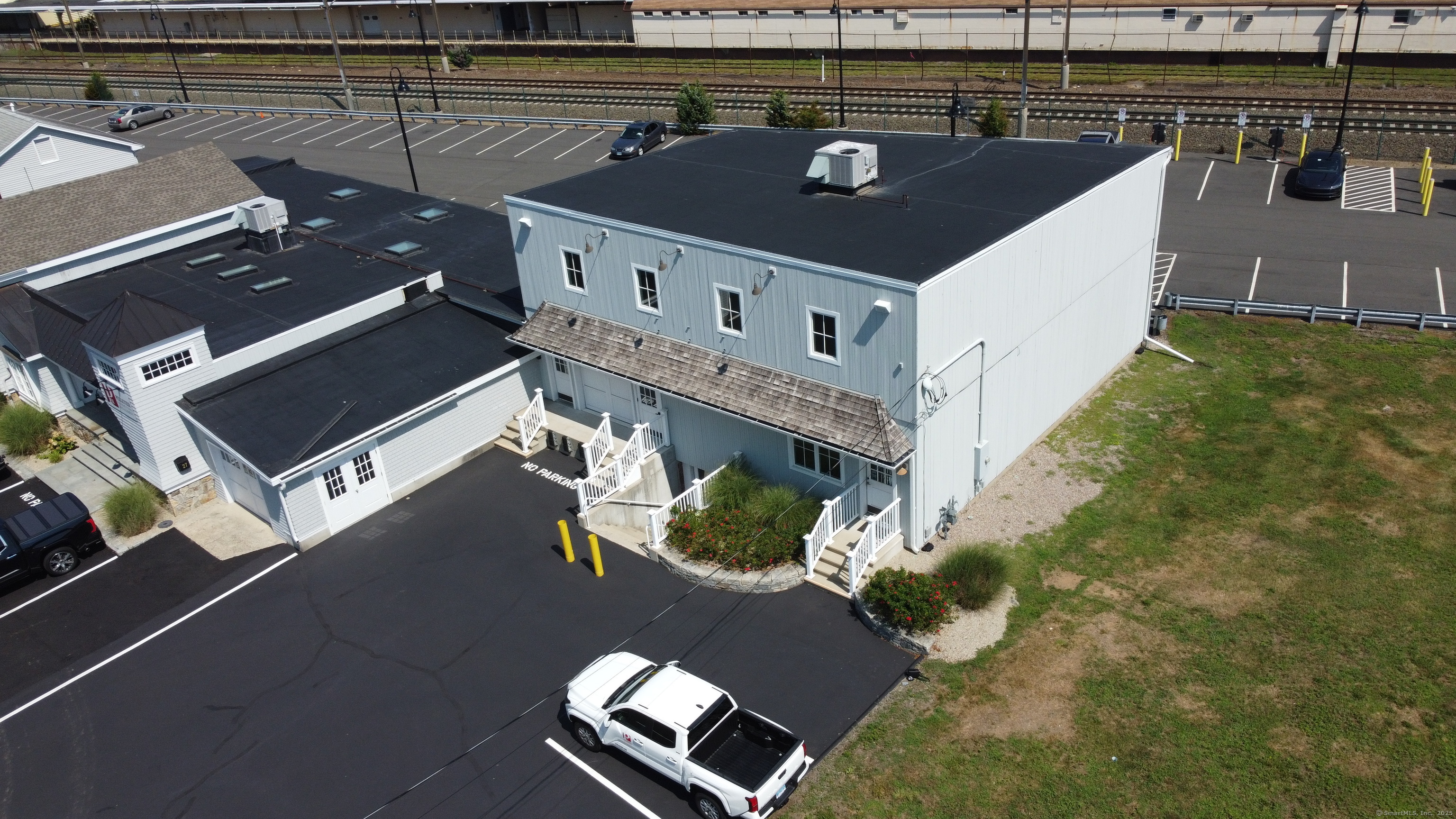 27-B West Main Street Clinton CT 06413