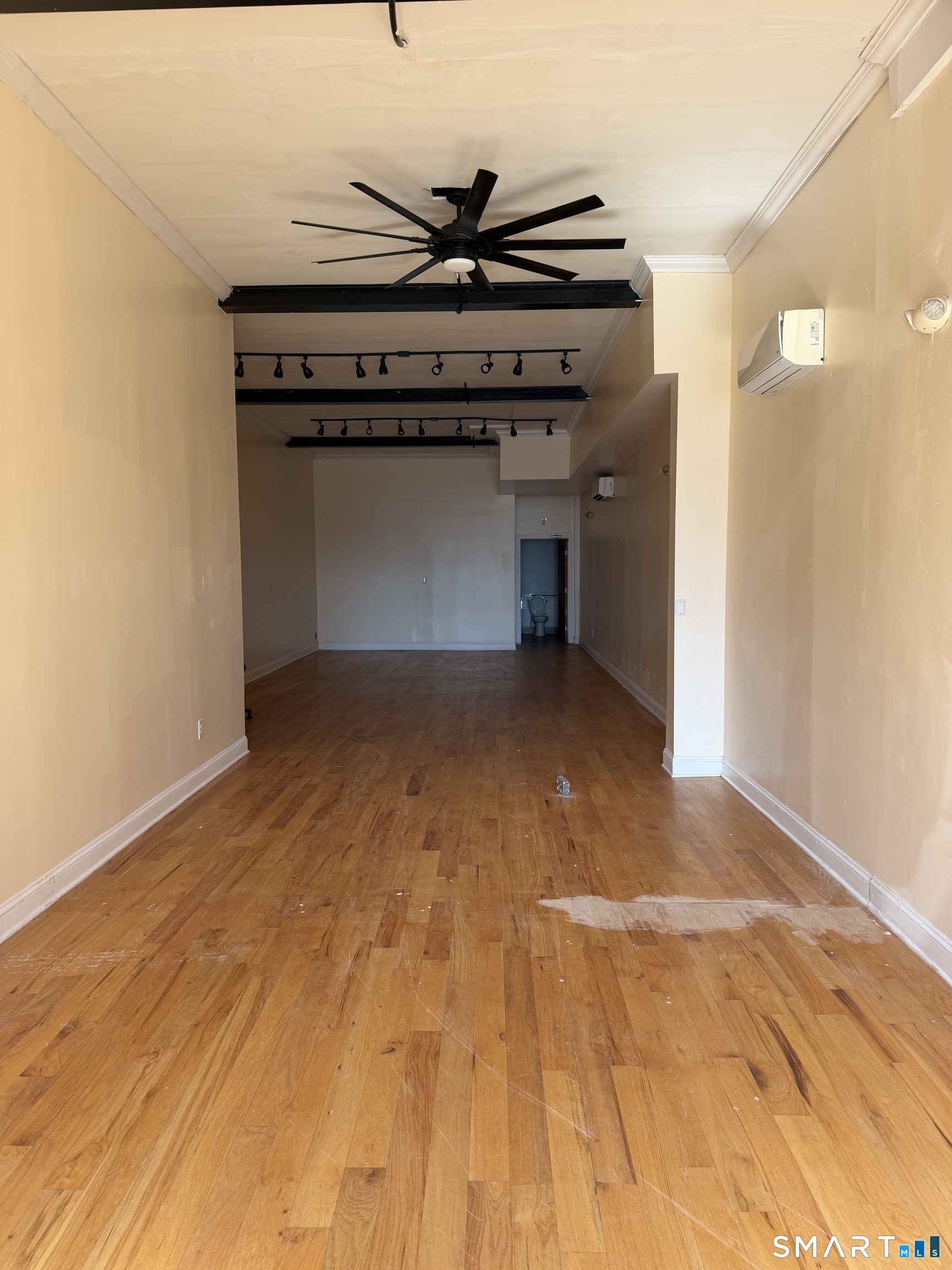 153 Bank Street New London CT 06320