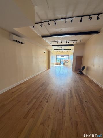153 Bank Street New London CT 06320
