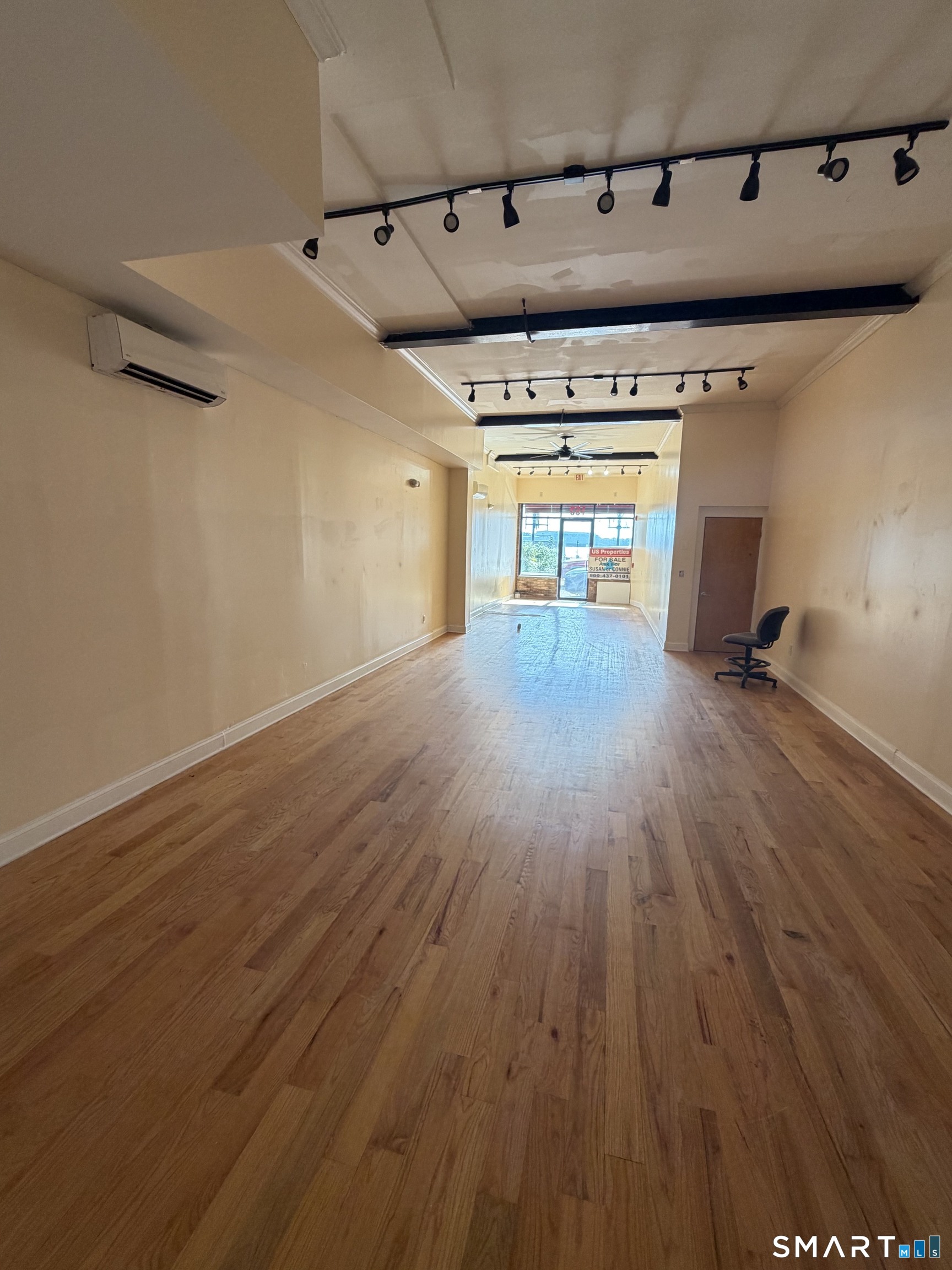 153 Bank Street New London CT 06320