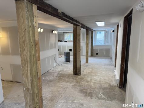 569 Rubber Avenue Naugatuck CT 06770