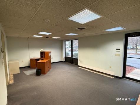 396 Chase River Road Waterbury CT 06704