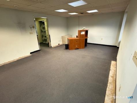 396 Chase River Road Waterbury CT 06704