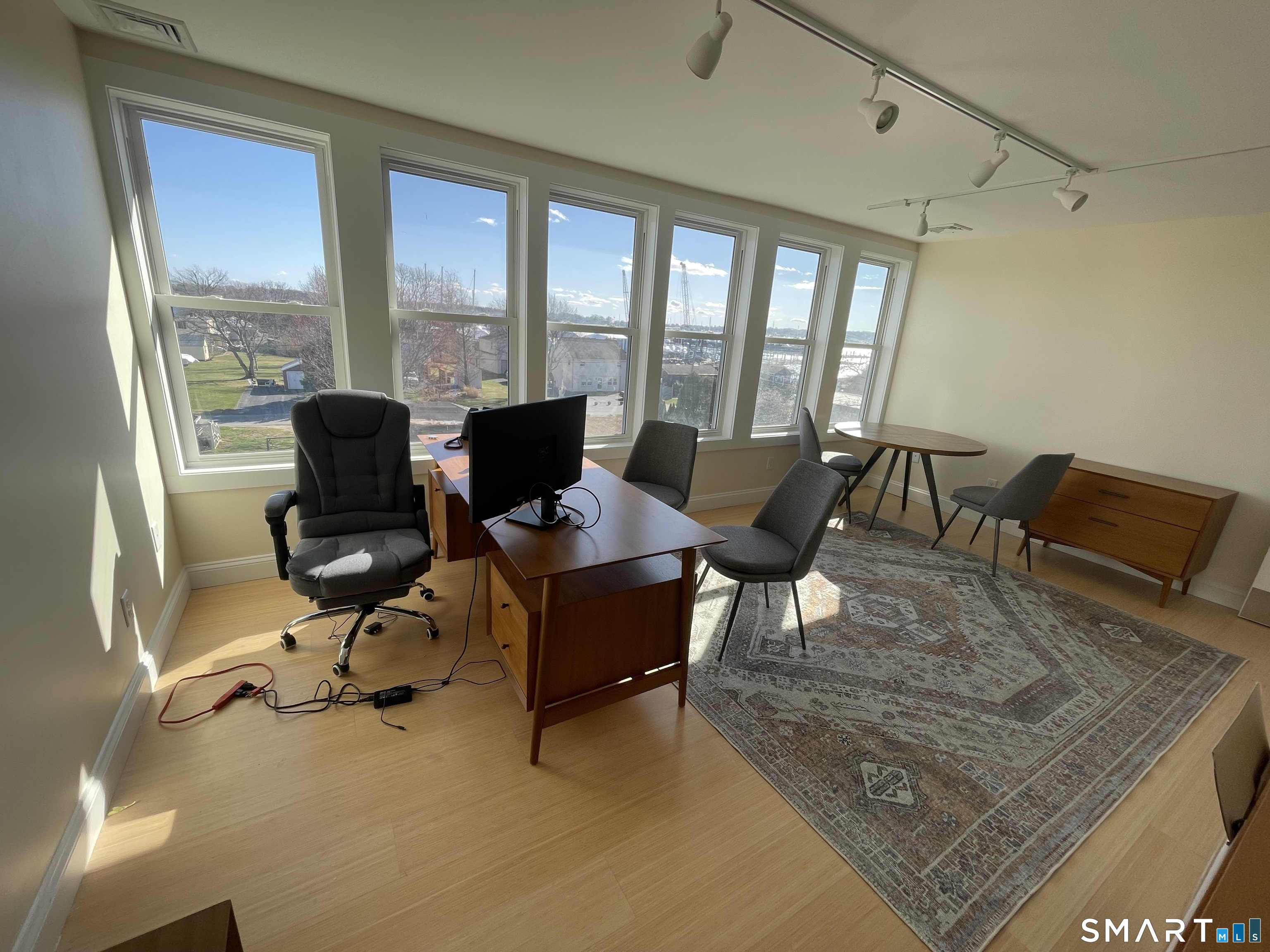 4 Broadway Avenue Extension Stonington CT 06355