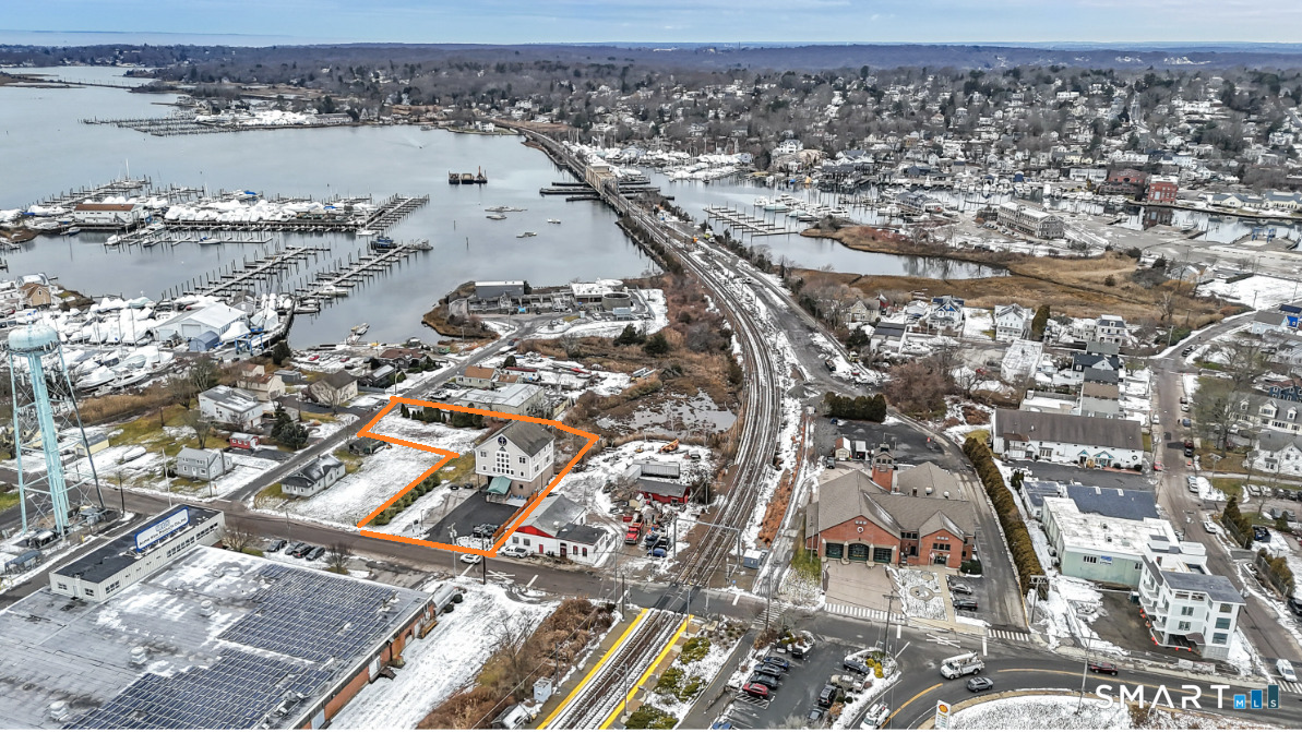 4 Broadway Avenue Extension Stonington CT 06355