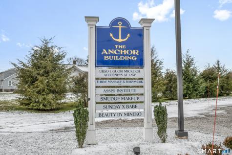 4 Broadway Avenue Extension Stonington CT 06355