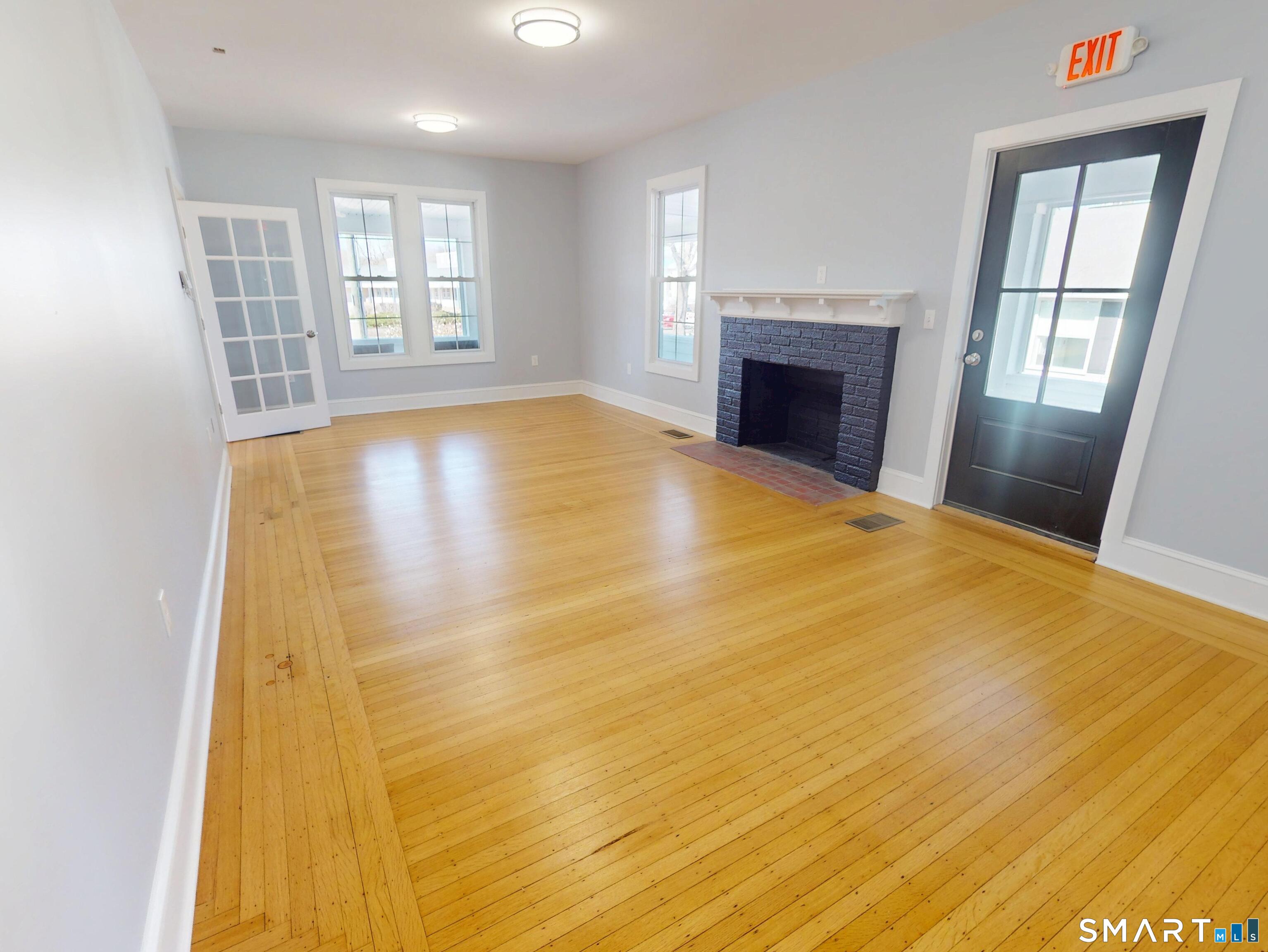 132 Boston Post Road East Lyme CT 06333