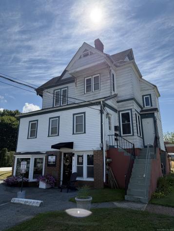 31 Willow Street Stonington CT 06355